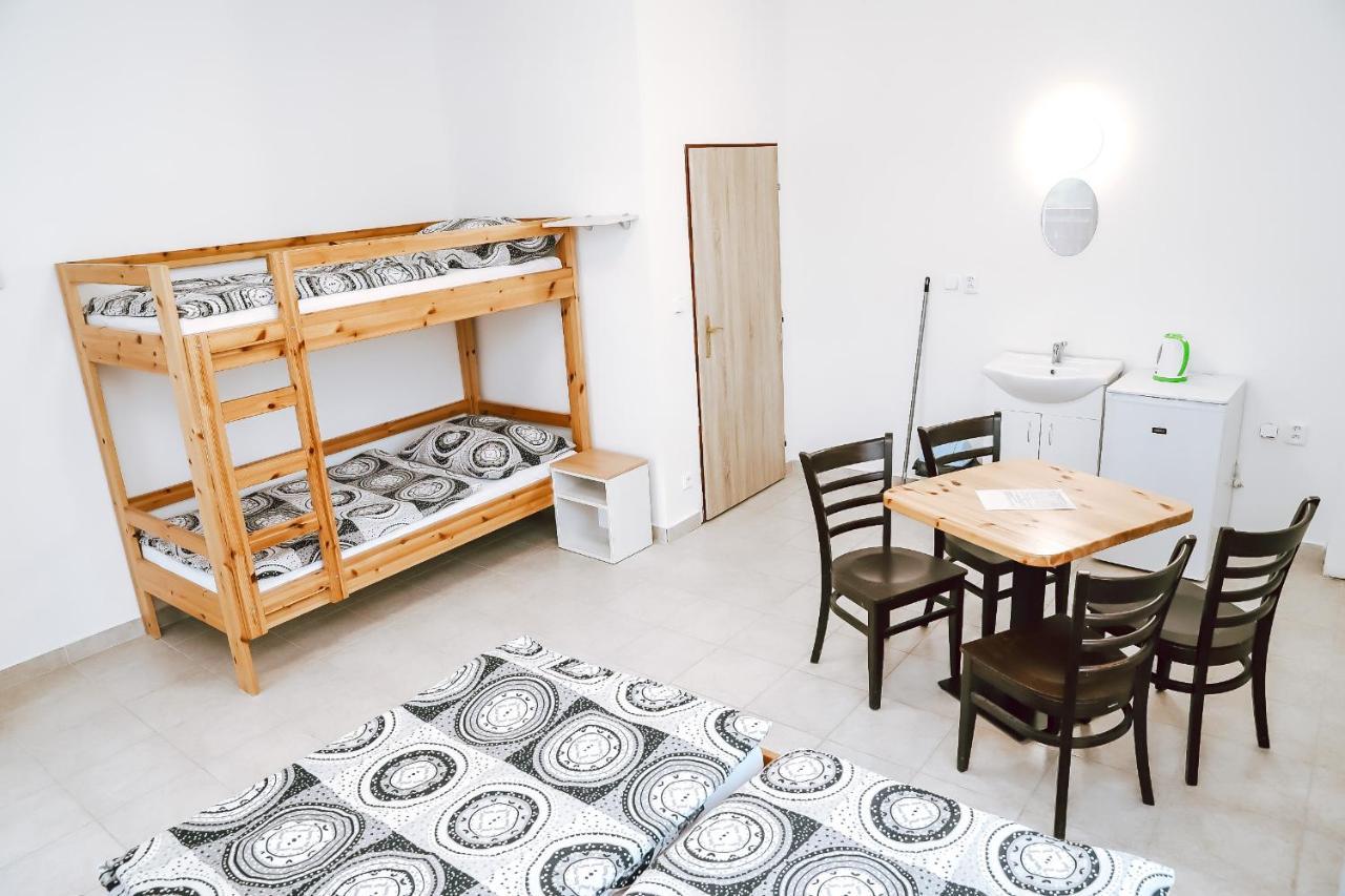 Chaty A Apartmany Hracholusky Kemp Kosatka Pnovany Extérieur photo