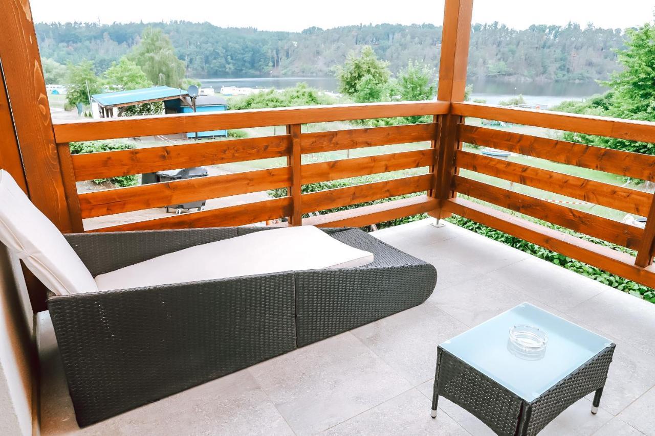 Chaty A Apartmany Hracholusky Kemp Kosatka Pnovany Extérieur photo