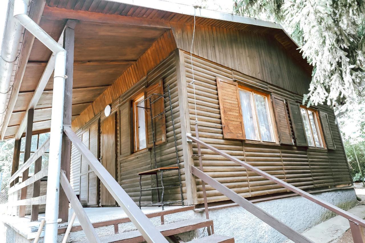 Chaty A Apartmany Hracholusky Kemp Kosatka Pnovany Extérieur photo