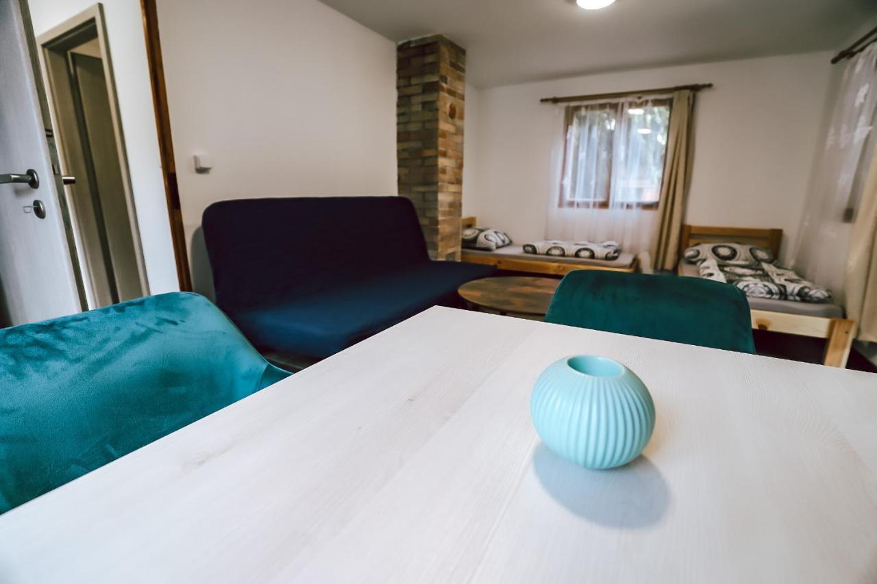 Chaty A Apartmany Hracholusky Kemp Kosatka Pnovany Extérieur photo
