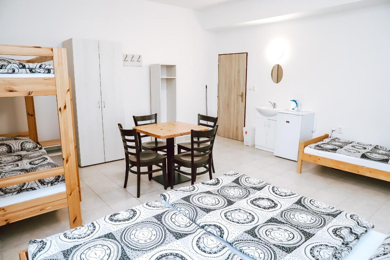 Chaty A Apartmany Hracholusky Kemp Kosatka Pnovany Extérieur photo