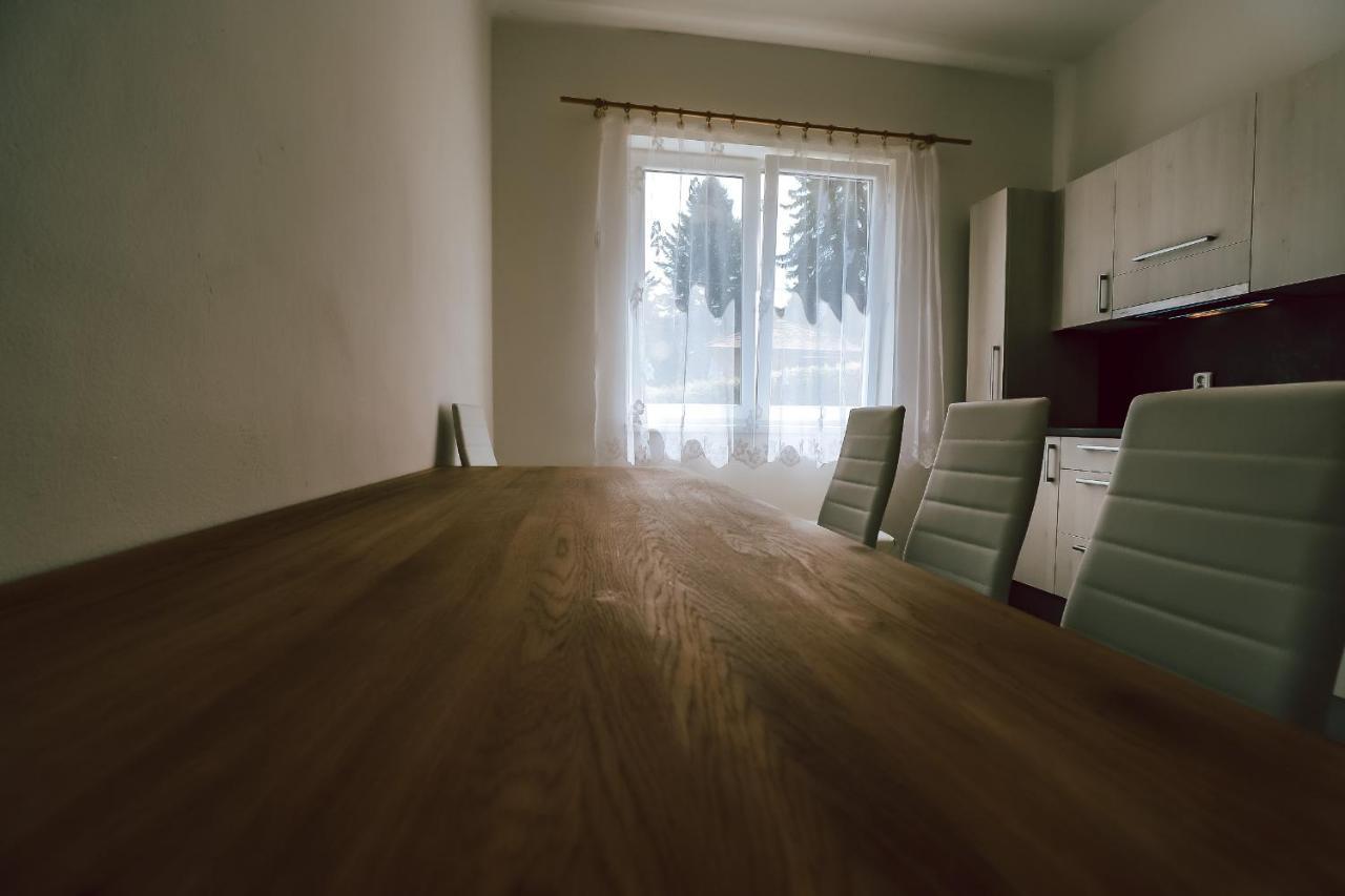 Chaty A Apartmany Hracholusky Kemp Kosatka Pnovany Extérieur photo