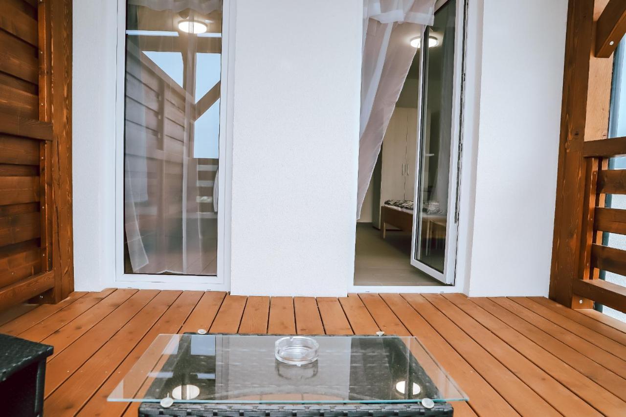 Chaty A Apartmany Hracholusky Kemp Kosatka Pnovany Extérieur photo